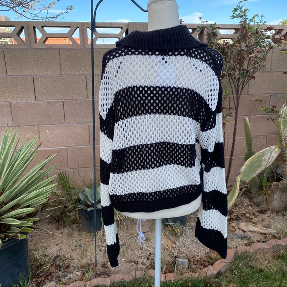 H&M Knitted Black & White Striped Cropped Cardigan NEW - Picture 8 of 8